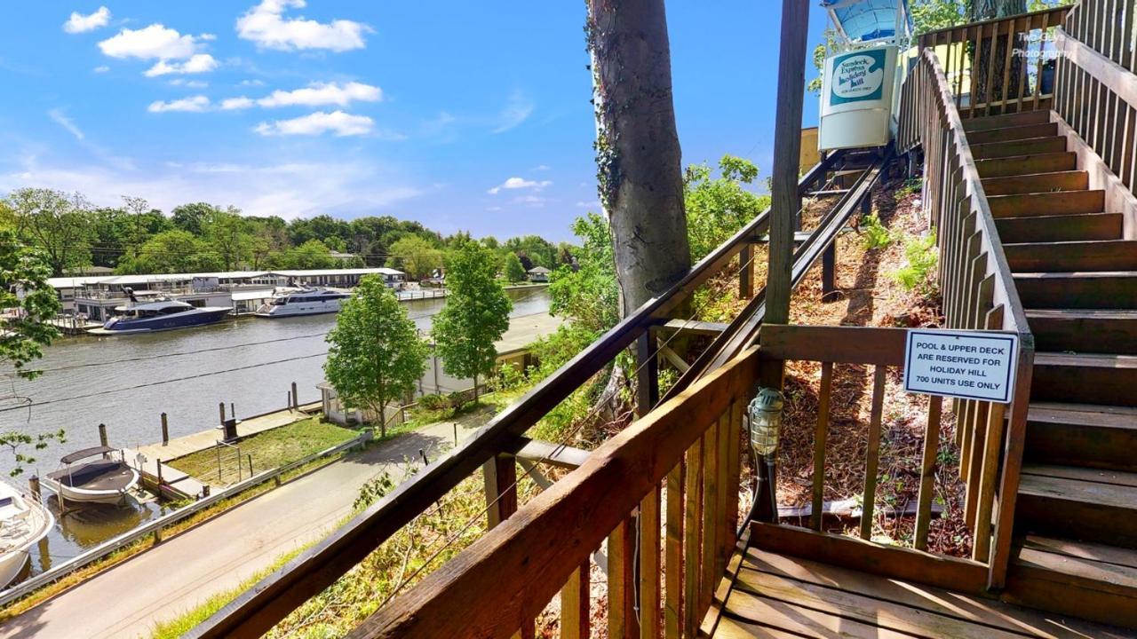 Holiday Hill Resort Saugatuck Exterior foto