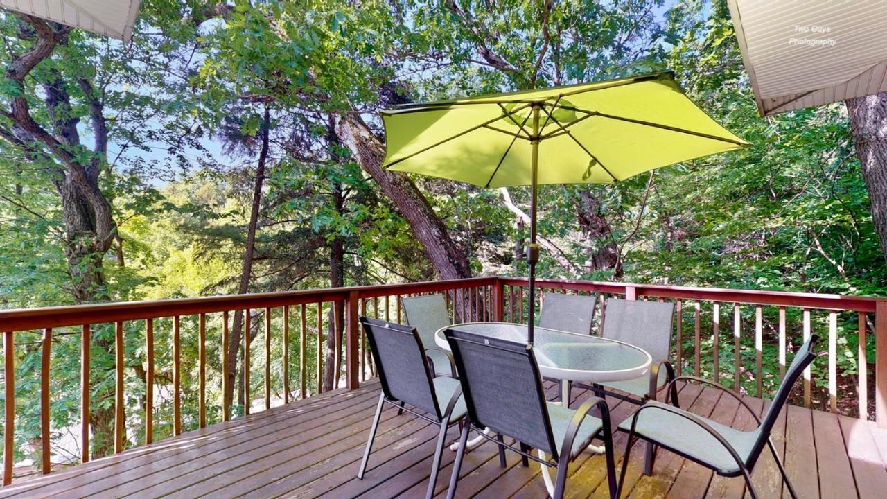 Holiday Hill Resort Saugatuck Exterior foto